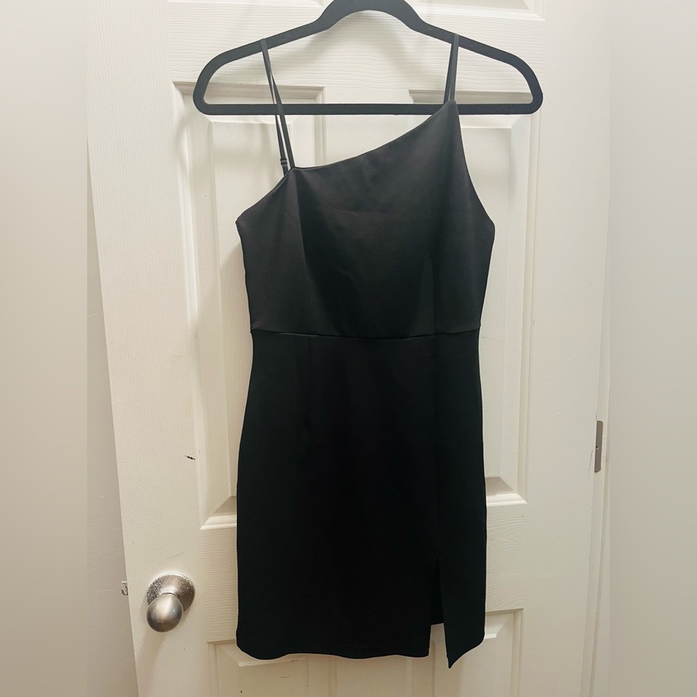 Black midi dress